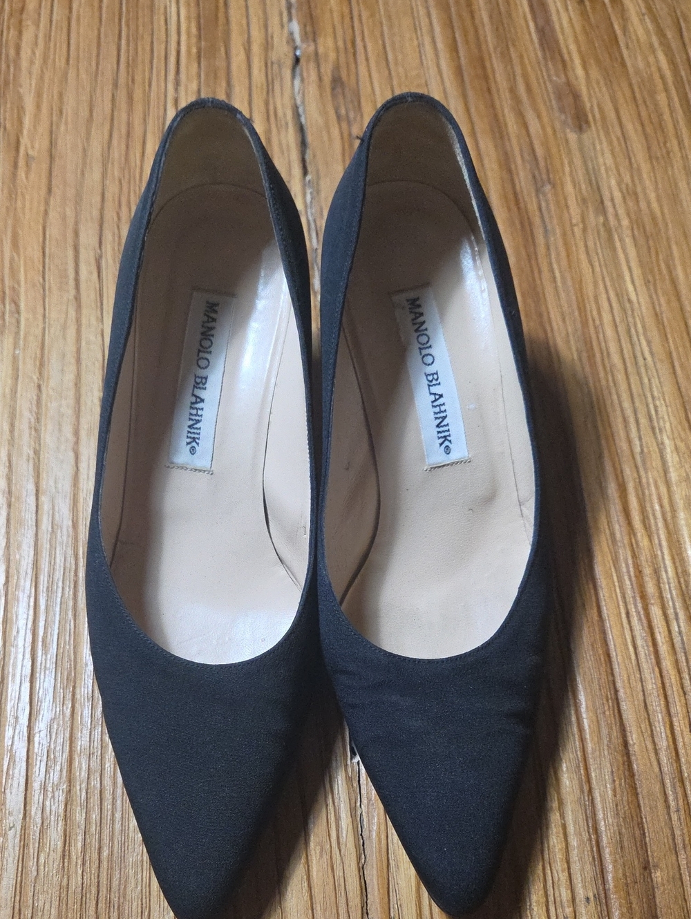 Manolo Blahnik Black Pointed-Toe Pumps